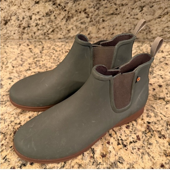 Sweetpea Chelsea Boots - Picture 6 of 9